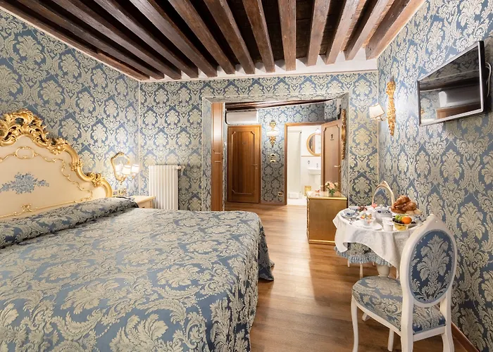 Nocleg ze śniadaniem Residenza La Loggia 4*
