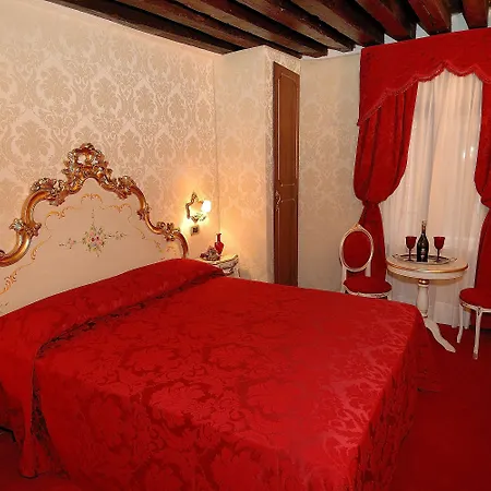 Residenza La Loggia Alojamento de Acomodação e Pequeno-almoço Veneza