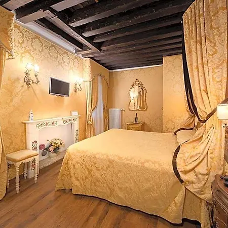 Residenza La Loggia Bed & Breakfast Venetië