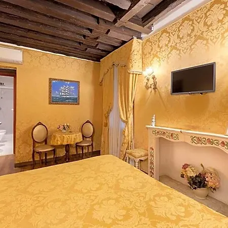 Residenza La Loggia Bed & Breakfast Venetië
