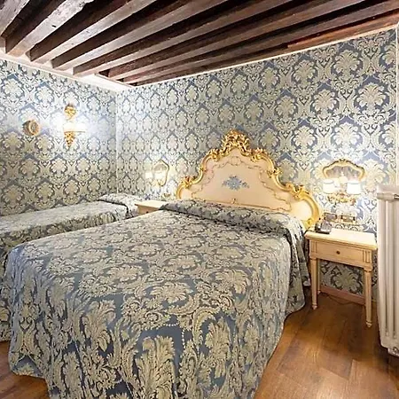Residenza La Loggia Bed & Breakfast