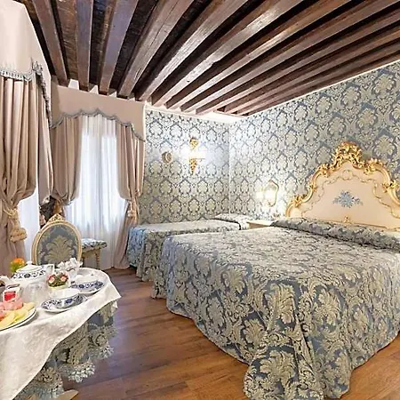 Residenza La Loggia Bed & Breakfast