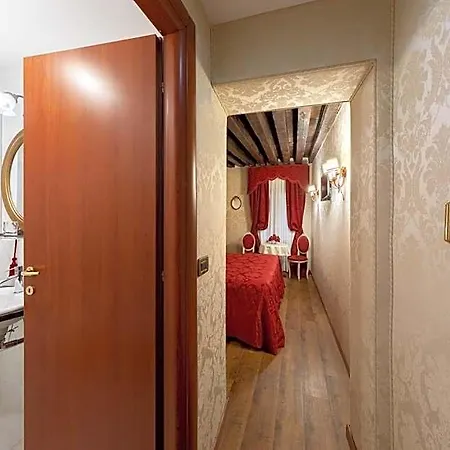 Bed & Breakfast Residenza La Loggia 4*