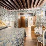 Residenza La Loggia Bed and breakfast Venecia