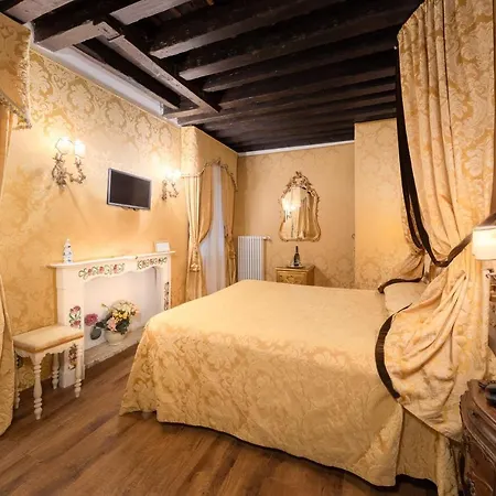 Oda ve Kahvaltı Residenza La Loggia 4*