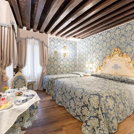 Residenza La Loggia Panzió 4*