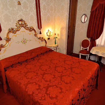 Residenza La Loggia Oda ve Kahvaltı